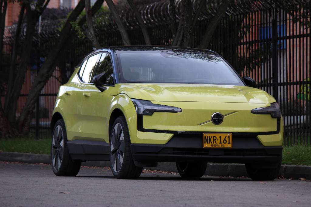 Volvo EX30 tiene 1.838 mm de ancho, 1.550 de alto y una longitud de 4.233.