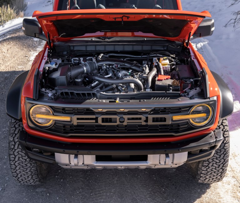 Bronco Raptor 2022 es la actualización “más capaz” que Ford presenta del renacer de su todo terreno insignia.