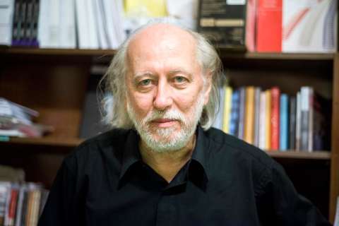 Krasznahorkai: “Este galardón demuestra que la literatura existe por sí misma”