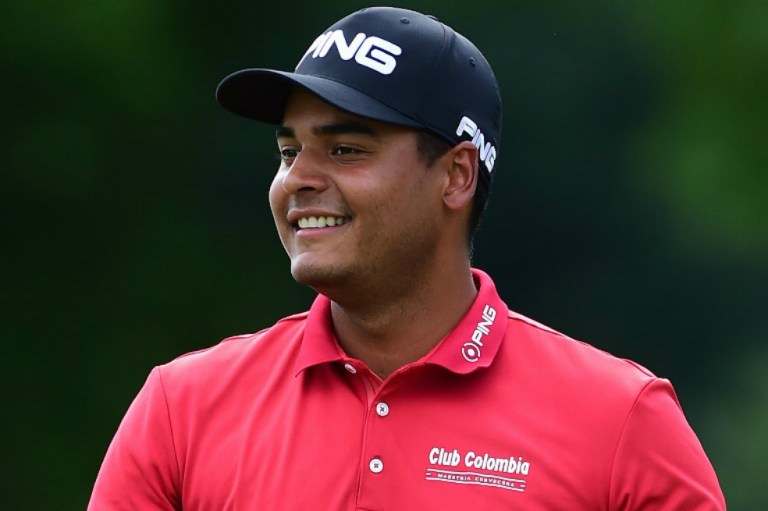 Juan Sebastián Muñoz, líder del Greenbrier Classic tras primera ronda