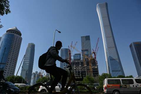 China incumple su objetivo de gasto fiscal por efectos de la crisis inmobiliaria