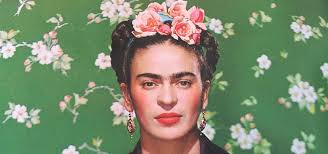 Emblemática imagen de Frida Kahlo, una de las artistas más recordadas del Siglo XX, por su arte y por su vida. / Cortesía