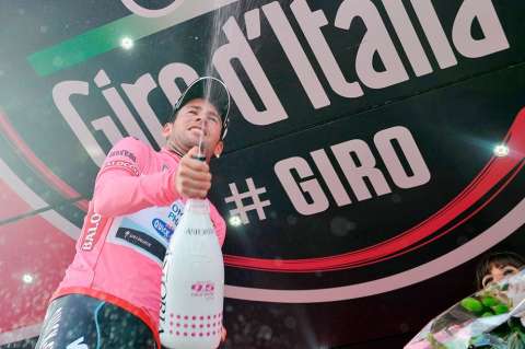 Mark Cavendish ganó la primera etapa del Giro de Italia