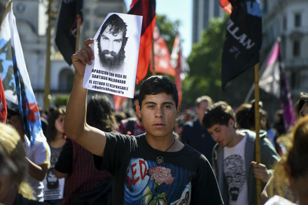 Los argentinos marcharon para exigir resultados en la investigación de Santiago Maldonado. / AFP