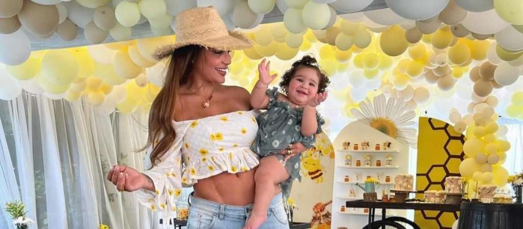 El cantante Lowe León compartió su reacción de la prueba de paternidad de Adhara, hija que tuvo con Andrea Valdiri en junio del 2021.