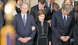 La dos caras de George H.W. Bush
