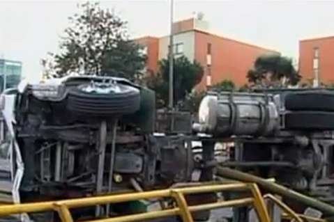 Tractomula volcada provoca emergencia al occidente de Bogotá