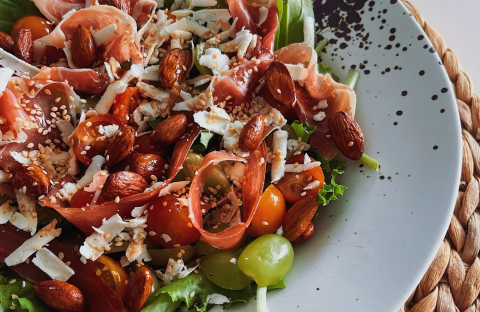 ¿Sin ensalada para el almuerzo? Esta de jamón serrano será tu salvación