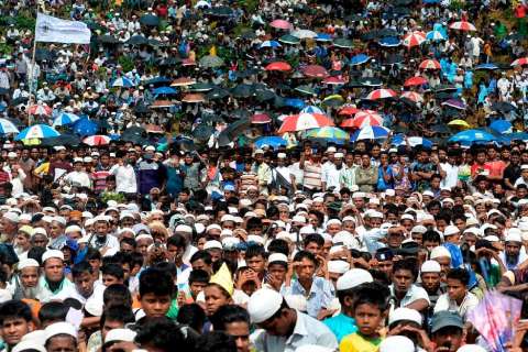 La crisis de los rohinyás persiste a dos años de su exilio en Bangladés