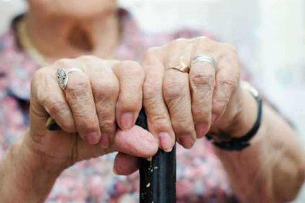 la reducción de aportes en salud en las pensiones beneficiaría a unos dos millones de colombianos. / Archivo