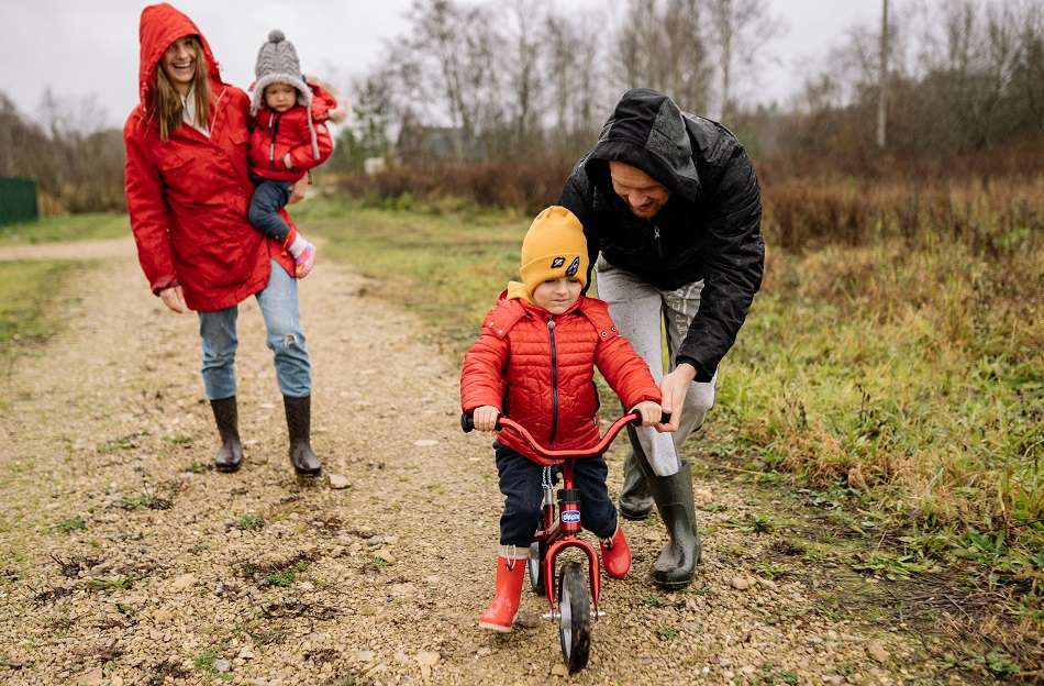 Construir una autoestima sana en niños es fundamental para edades futuras.