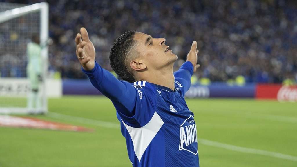 Cataño llegó al club capitalino en julio de 2022. Ha cosechado dos títulos vestido de azul. La Copa Betplay 2022 y la Liga Betplay 2023-I.