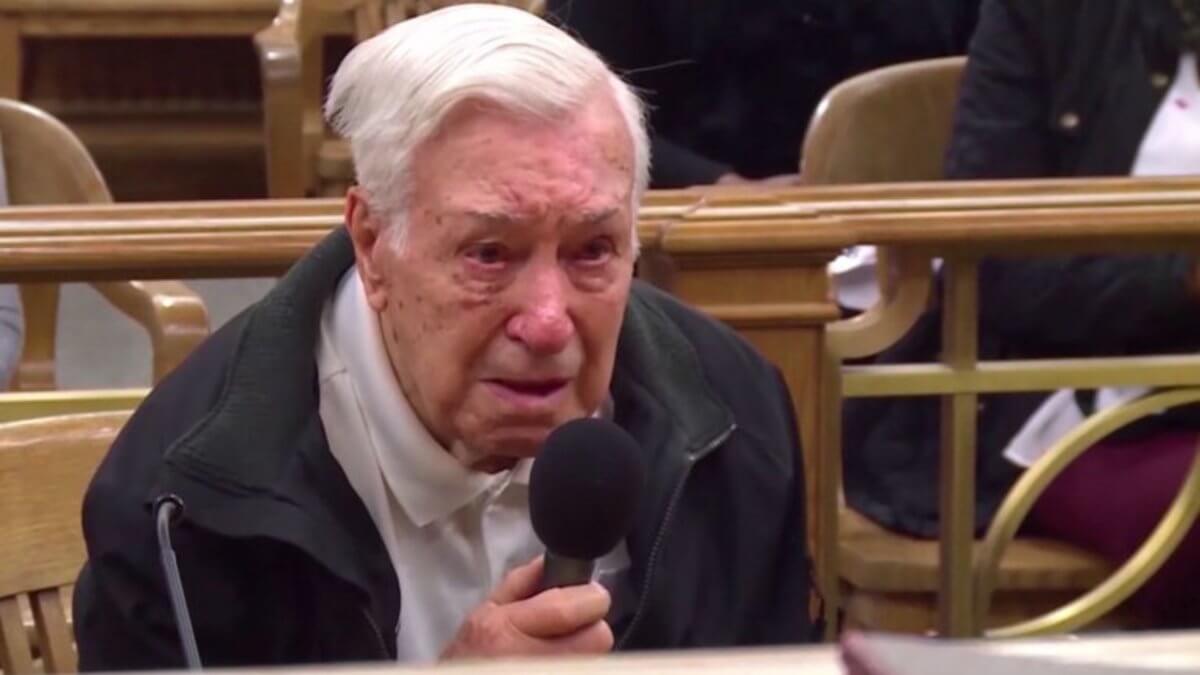 Victor Coella compareció el pasado 31 de julio ante el juez Frank Caprio. / Caught in Providence