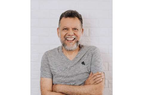 La Iglesia se tardó y se sigue tardando en pronunciarse a favor de población LGBTI: Alberto Linero
