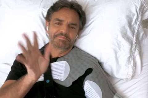 Eugenio Derbez reapareció públicamente tras grave accidente