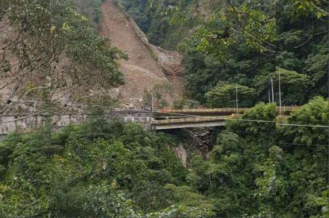 Destinan más de 376 millones de dólares para la vía al Llano
