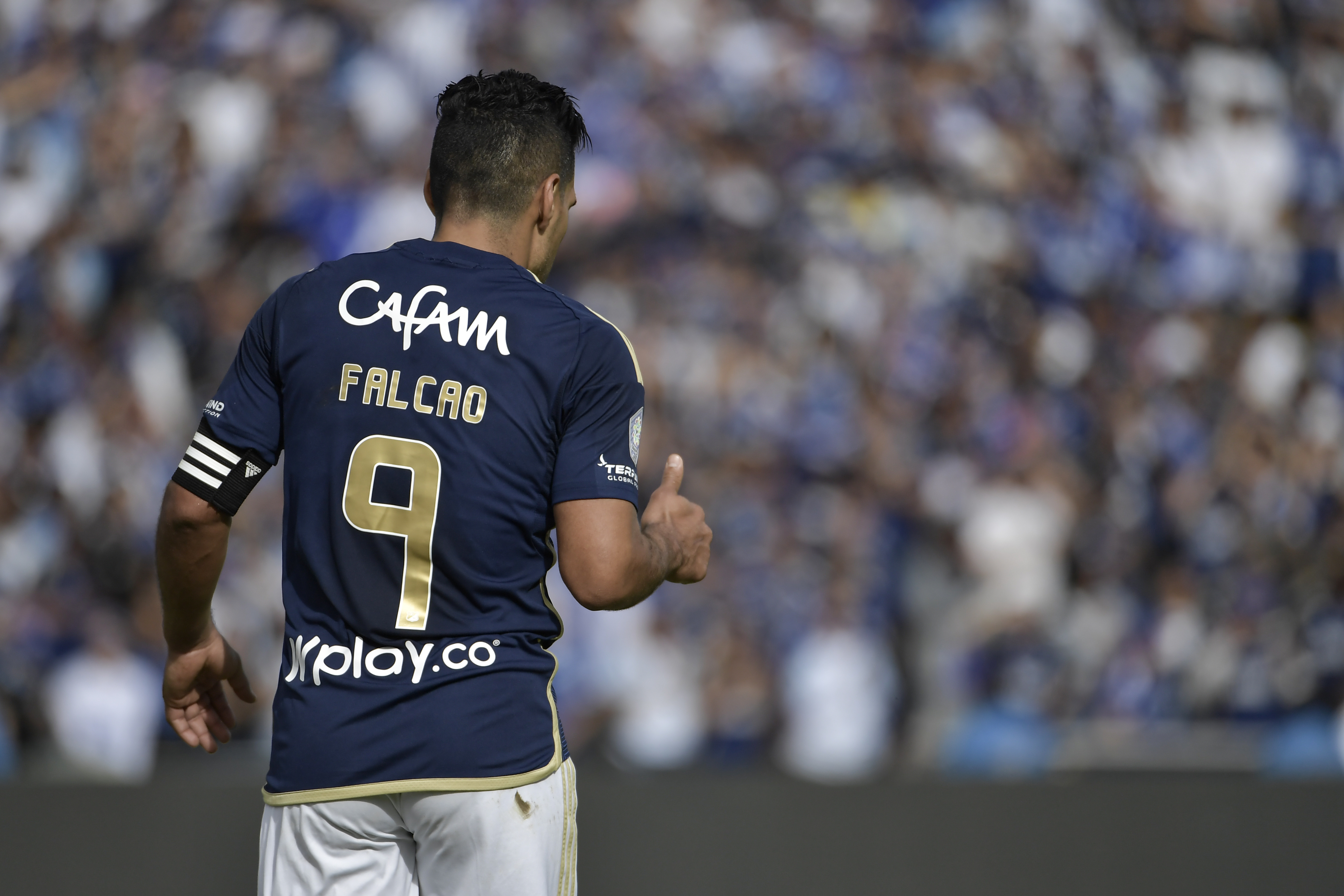 Jugador de Millonarios durante el compromiso ante el Atlético Bucaramanga por la fecha dos de la Liga BetPlay Dimayor segundo semestre