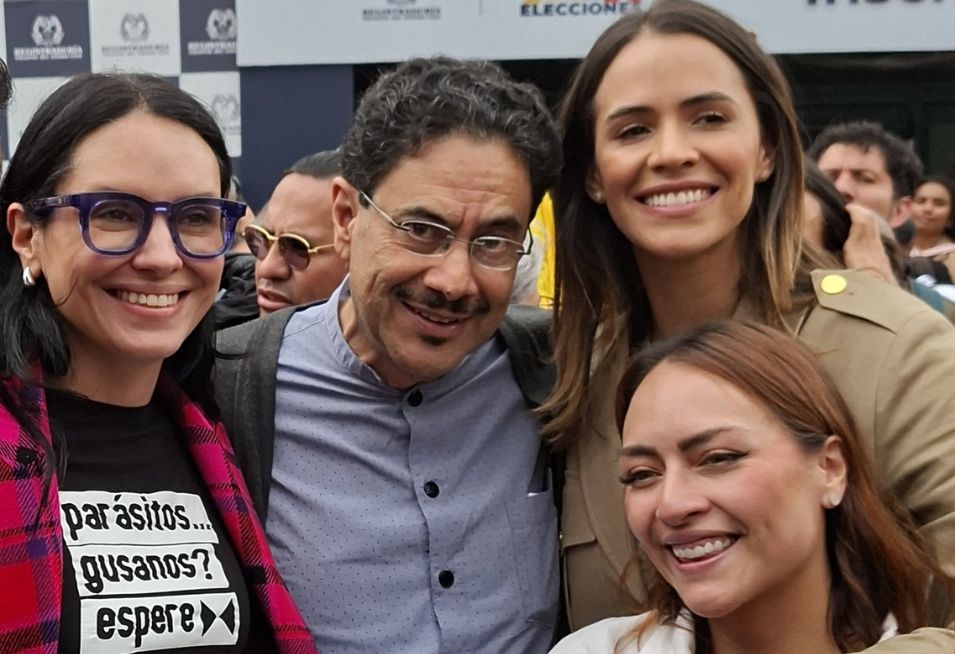 Pelea en el Pacto por la Cámara por Bogotá