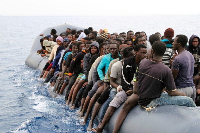 Otro bote de migrantes se hunde en el Mediterráneo