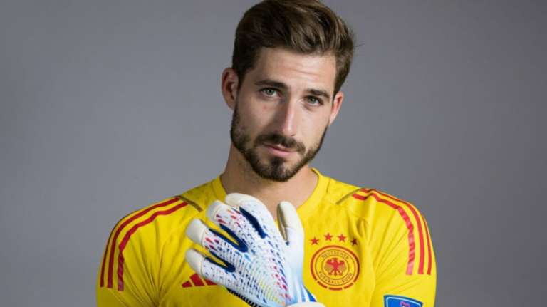 Kevin Trapp, arquero de la Selección de fútbol de Alemania.
