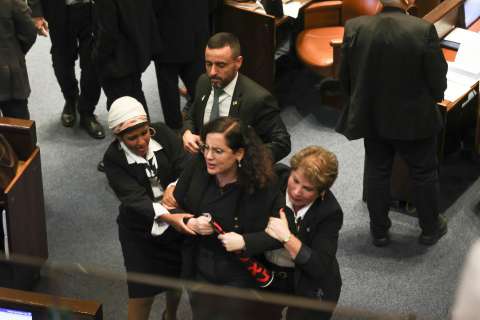 Informe en Israel acusa a Hamás de violencia sexual y “actos de genocidio” en ataque de 2023