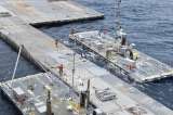 Estados Unidos terminó de instalar un muelle temporal en una playa de Gaza