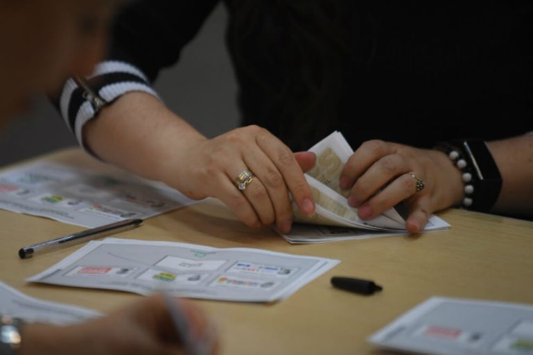 Las cuentas “alegres” de los partidos