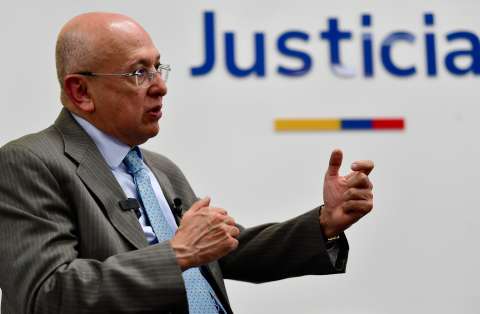 Gobierno suspenderá extradiciones a EE. UU. de guerrilleros que están en la paz total: Montealegre