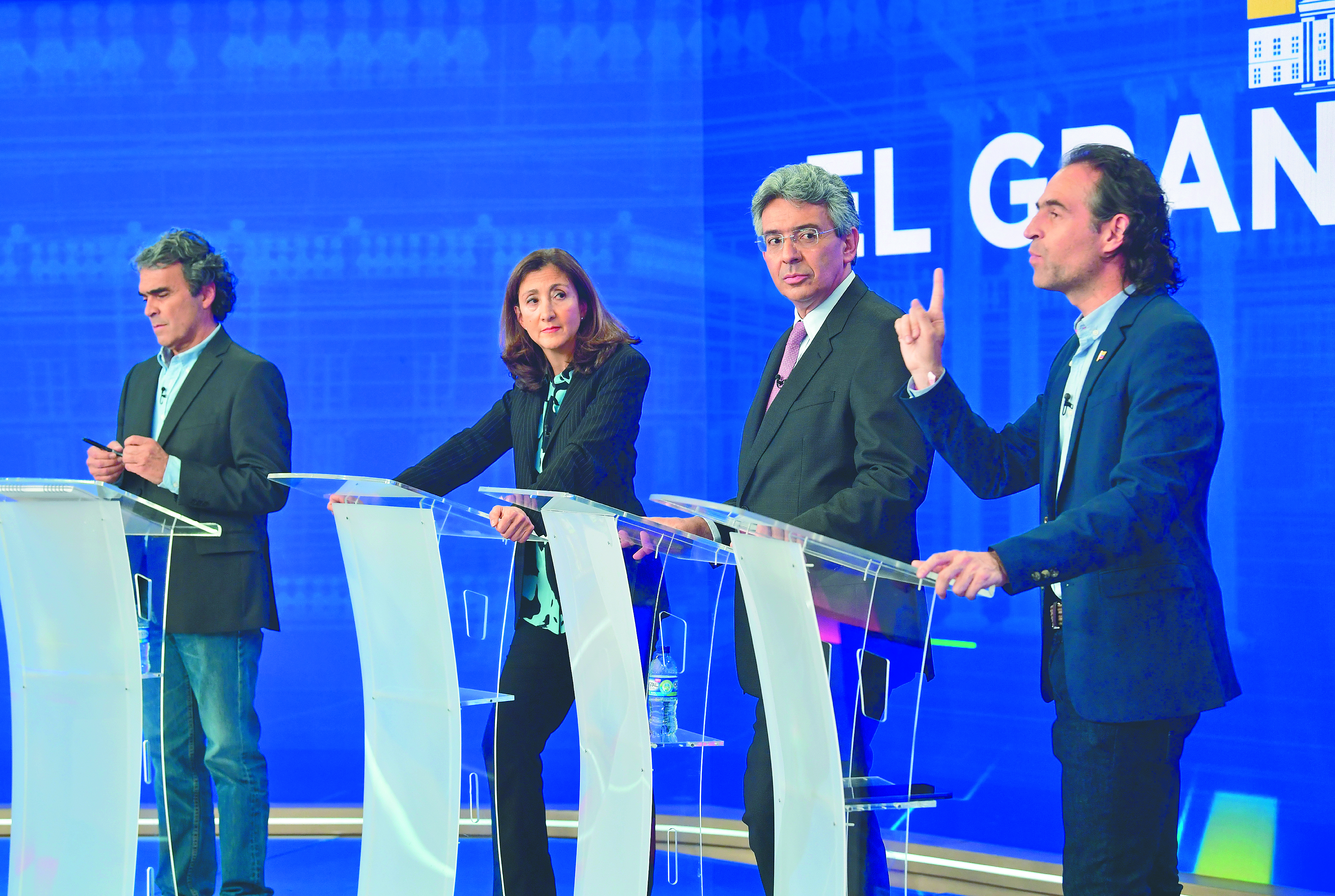 De izq a der. Sergio Fajardo, Ingrid Betancourt, Enrique Gómez Martínez y Federico Gutiérrez, candidatos presidenciales.