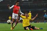 Arsenal venció a Borussia Dortmund y avanzó a octavos de Champions