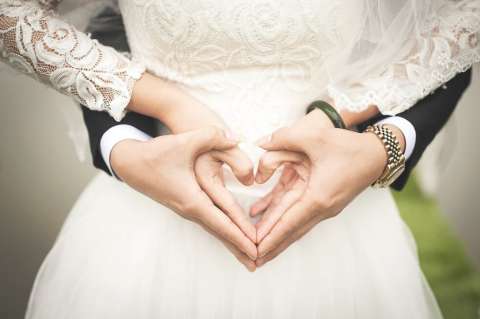 Licencia matrimonial, el proyecto de ley que avanza en el Congreso