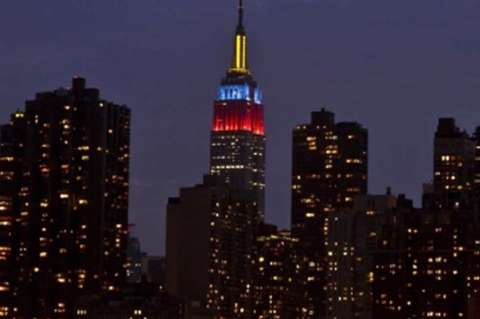 La bandera de Colombia en el Empire State