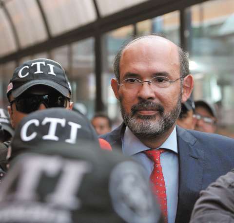 Consejo de Estado confirma que Francisco Ricaurte no puede ejercer como abogado