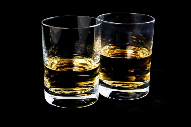 ¿Cree que solo el alcohol puede afectar su hígado? Esto es lo que debe saber