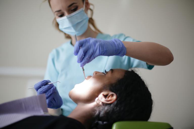 Los colombianos y su histórico descuido en salud dental