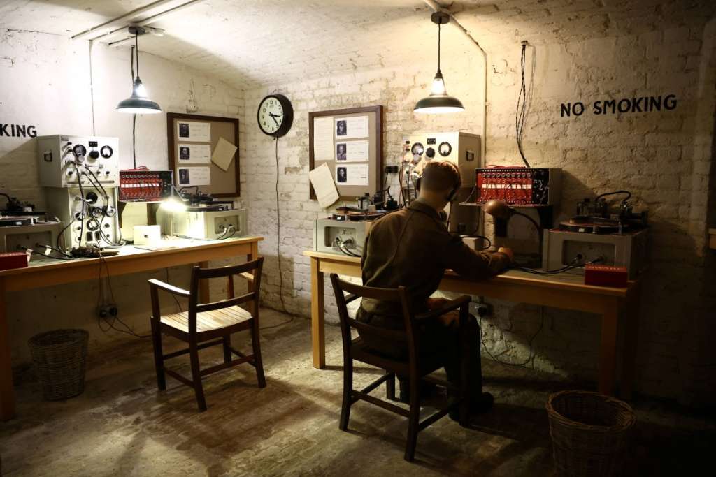 The 'Miked' or "M" room, a secret World War II British intelligence listening facility, is pictured inside the new Trent Park Museum, after its recent opening in Enfield, north London, on July 29, 2026. During World War II, Trent Park, a country house north of London, was turned into a camp for high-ranking German prisoners of war. Now it has become a museum called Trent Park House of Secrets, which highlights the role of the team of German speakers, most of them Jewish refugees, who transcribed titbits from the prisoners' bugged conversations. (Photo by Henry NICHOLLS / AFP) / TO GO WITH Britain-museum-history-espionage-Germany,FOCUS by Anna MALPAS