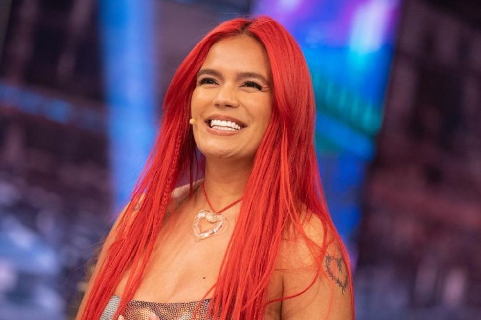 La colombiana Karol G reveló sus ganas de dedicarse a otras cosas, lejos de los escenarios.