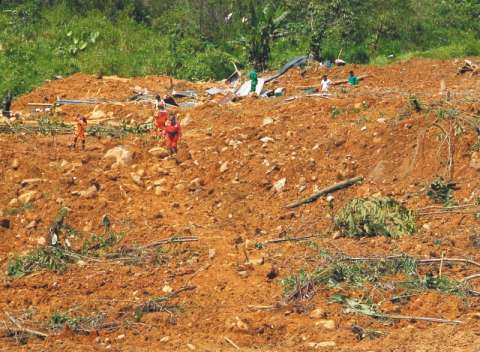 Derrumbes en Colombia: ¿por qué son frecuentes los deslizamientos de tierra en las vías?
