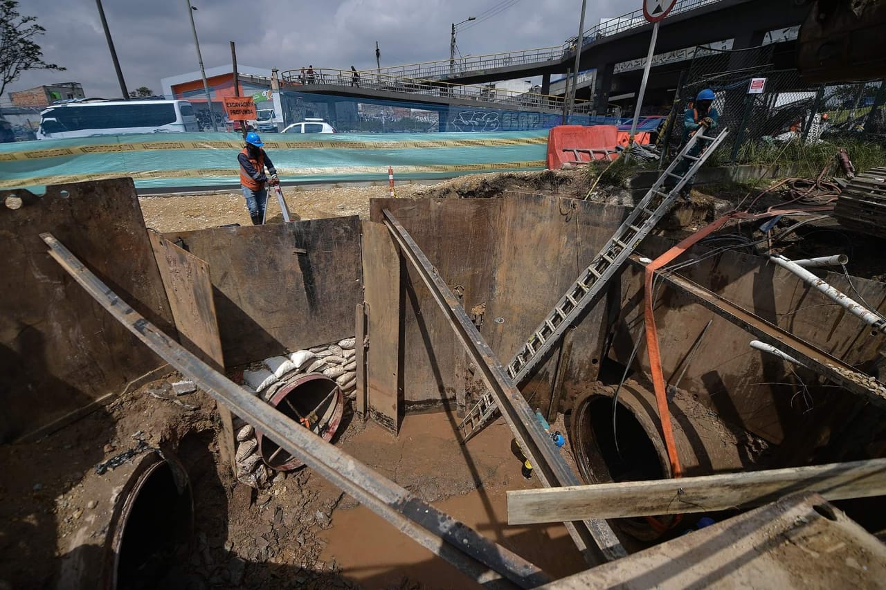 Barrios de Kennedy, Puente Aranda, Bosa y Ciudad Bolívar sufrieron los cortes.