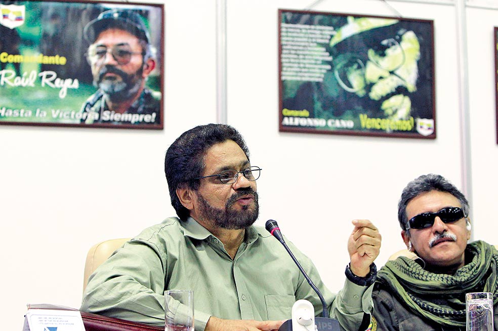 Iván Márquez y Jesús Santrich durante los diálogos de paz en La Habana. / Archivo