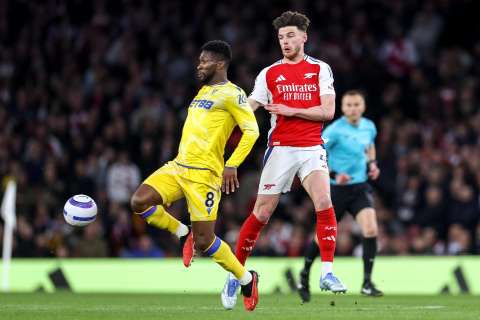 Arsenal empató con Crystal Palace y demoró celebración del Liverpool en la Premier