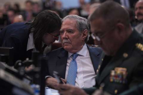 Esto fue lo que no se vio al término del debate contra el ministro de Defensa