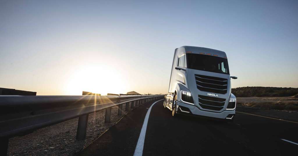 En la imagen se ve el Nikola Two es uno de los camiones más representativos de la firma Nikola Corp, de la que GM compró el 11% de las acciones.