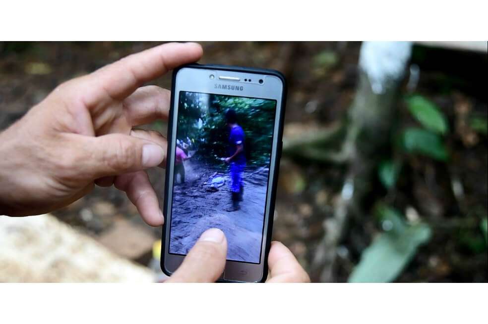Eduardo Martínez quedó con traumas psicológicos luego de ver cómo fueron asesinados sus vecinos.