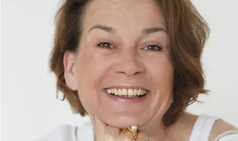 Alexandra Fröhlich, autora “bestseller” alemana, fue asesinada en su casa flotante