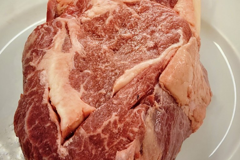 Receta para preparar chuletón asado con pimienta y brandy