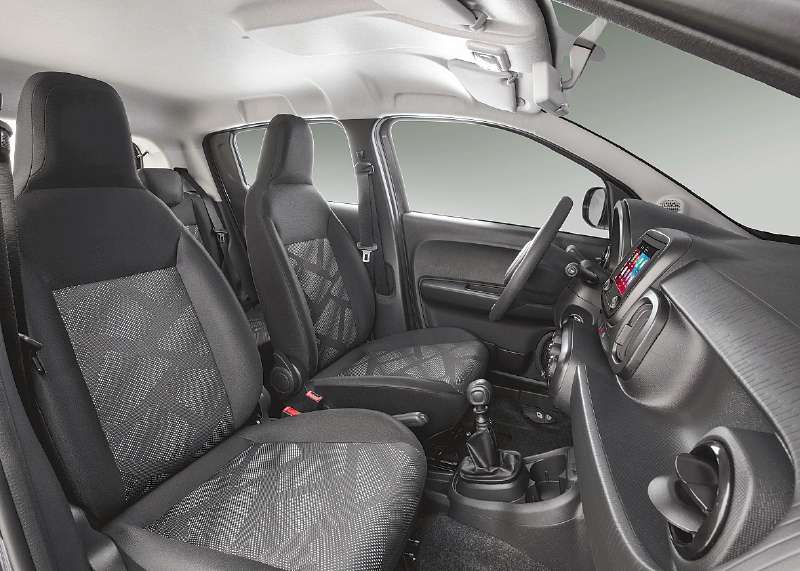 Interior de Fiat Mobi Like.
