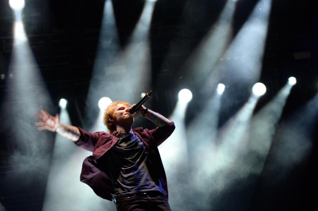 Neuhausen ob Eck (Germany), 16/02/2026.- (FILE) - British singer Ed Sheeran performs on stage at the Southside Festival in Neuhausen Ob Eck, Germany, 20 June 2014 (reissued 16 February 2026). Singer-songwriter Edward Christopher Sheeran, known as Ed Sheeran, is one of the world’s best-selling music artists and will turn 35 on 17 February. (Alemania) EFE/EPA/FELIX KAESTLE