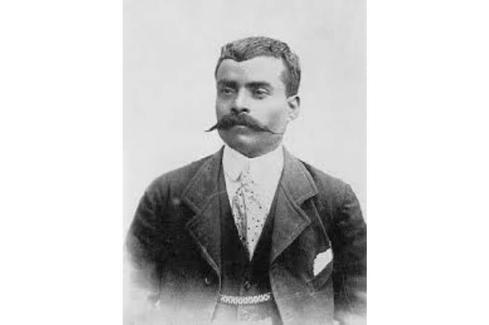 Nacido el 8 de agosto de 1879 en Anenecuilco, Zapata fue general y caudillo del Ejército del Sur en la Revolución Mexicana, que arrancó en 1910, a la cual dio sustento social con su simbólica lucha por la tierra hasta que murió acribillado en una emboscada por fuerzas gubernamentales. / Archivo particular