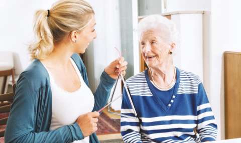 “¿Qué comí hoy? ¿Qué día es hoy?”: 5 síntomas del Alzheimer que debes conocer